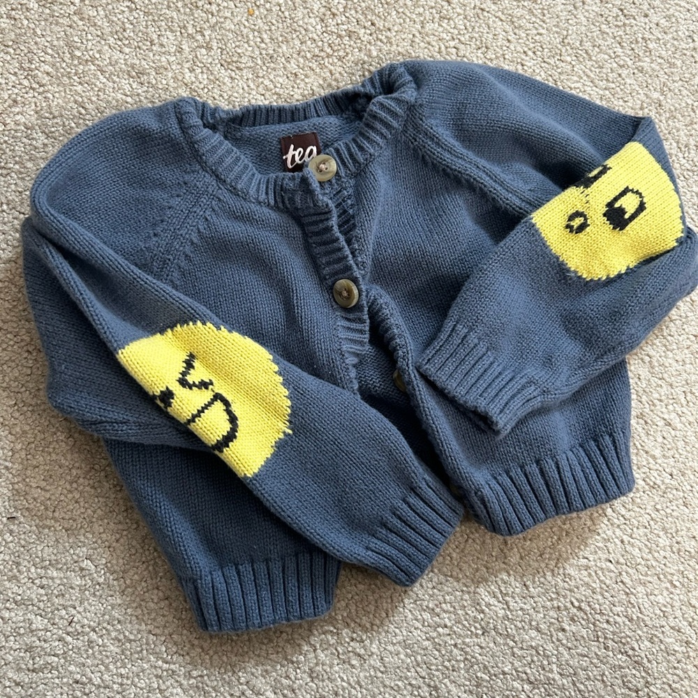Emoji elbows cardigan